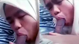 Disepongin Daun Masih Muda Majikan Enak Banget Video by TXXX Disepongin Daun Masih Muda Majikan Enak Banget Video by TXXX