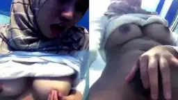Gadis Hijab Cantik Binal Video by Kompoz