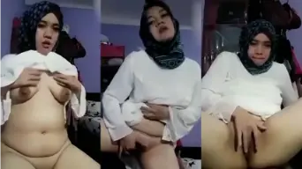 Tante Hijab Bugil Kobel Memek Video by xVideos Tante Hijab Bugil Kobel Memek Video by xVideos