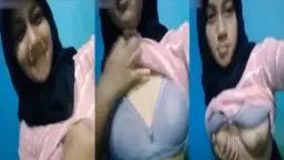 Abg Hijab Cantik Pamer Toket Mulus Video by NoBokep Abg Hijab Cantik Pamer Toket Mulus Video by NoBokep