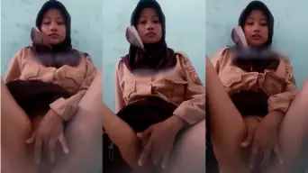 Caca Hijab Seragam Pramuka Colmek di Kelas Video by BebasIndo