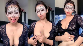 Live Host Kebaya Item Pentil Coklat Video by xNxx Live Host Kebaya Item Pentil Coklat Video by xNxx