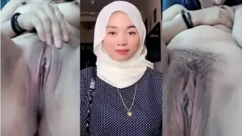 Nia Arisha Colmek Lepas Hijab Viral Video by SpankBang Nia Arisha Colmek Lepas Hijab Viral Video by SpankBang