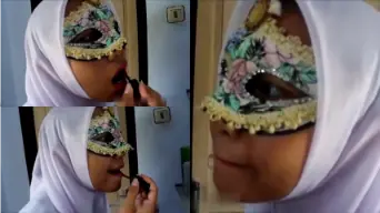 Pesona Cantik Cewek Jilbab Putih Video by TXXX
