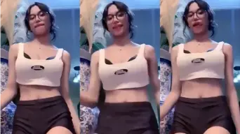 Tiktokers Cantik Kacamata Ebot Viral Video by HQporner