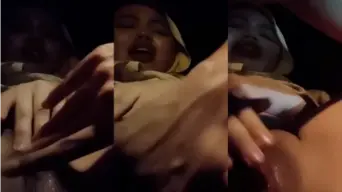 Kobelin Memek Ayang Jilboobs di Dalem Mobil Video by YouPorn