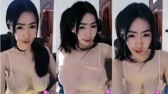 Live Show Belahan Toket Gede Awcece Video by YouPorn