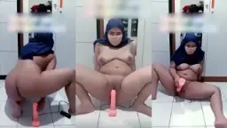 Tante Jilboobs MILF Colmek pake Dildo Video by BokepHUB Tante Jilboobs MILF Colmek pake Dildo Video by BokepHUB